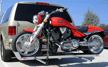 What Is The Best Motorcycle Hitch Carrier? (2022 Reviews)